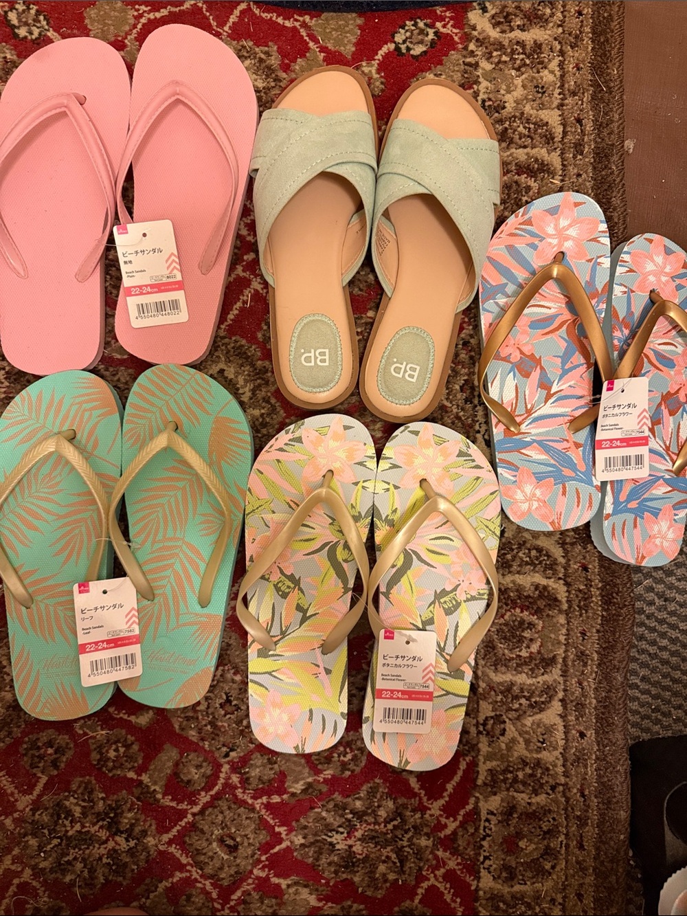 slippers & slip ons